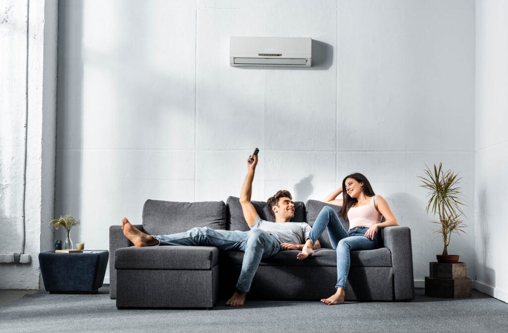 Consejos para ahorrar en la nueva factura de la luz sin pasar calor